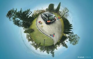 This recent Lexus ad draws on the recent trend for 360 degree photography