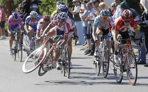 Eduard Vorganov (Katusha) about to hit the deck