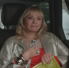 kim cattrall as samantha in and just like that season 2