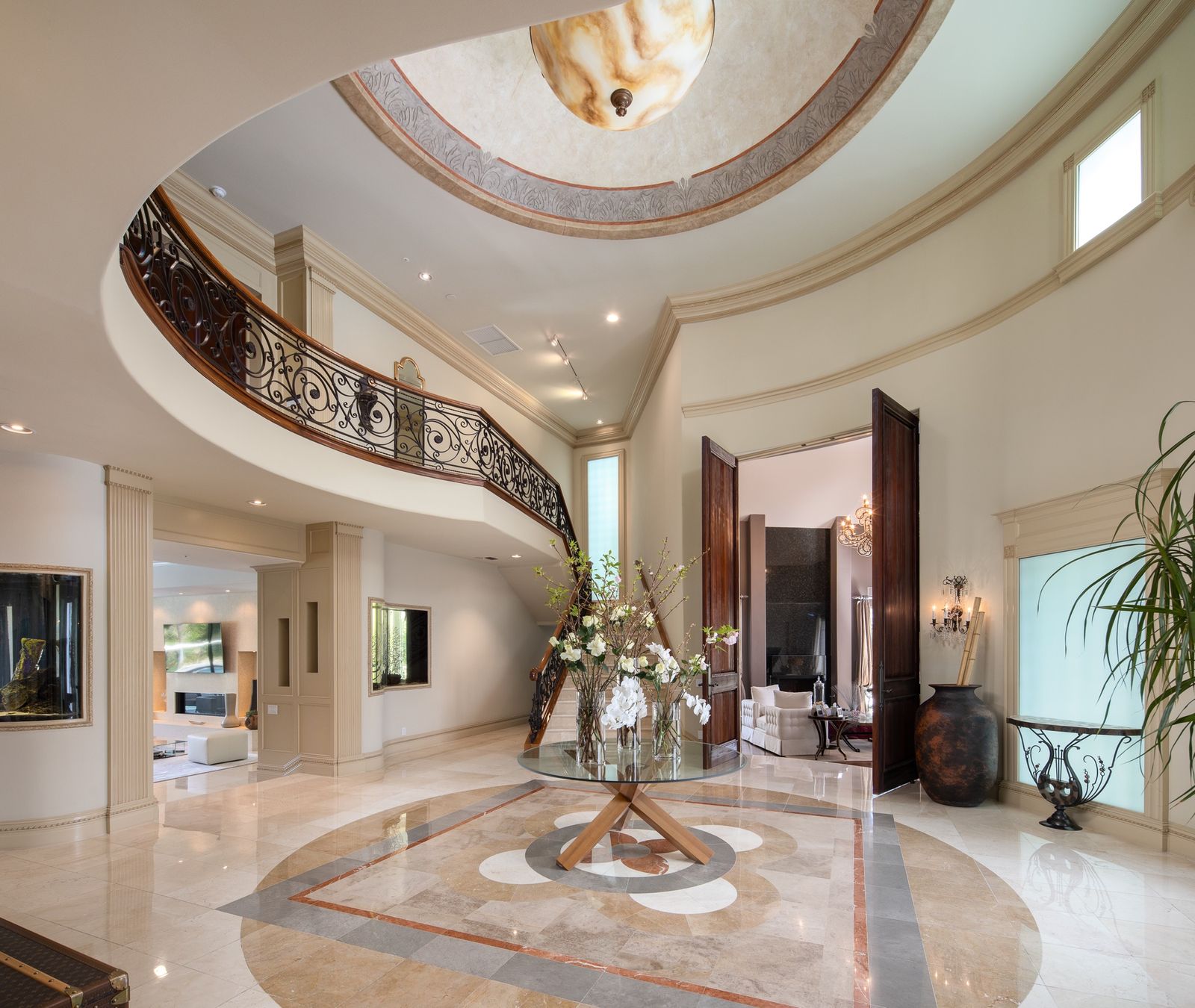 Shaquille O'Neal's house tour this glamorous home Homes & Gardens
