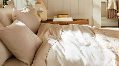An example of what's on sale in the Brooklinen Presidents' Day sale, the Brooklinen Luxe Sateen Core Sheet Set