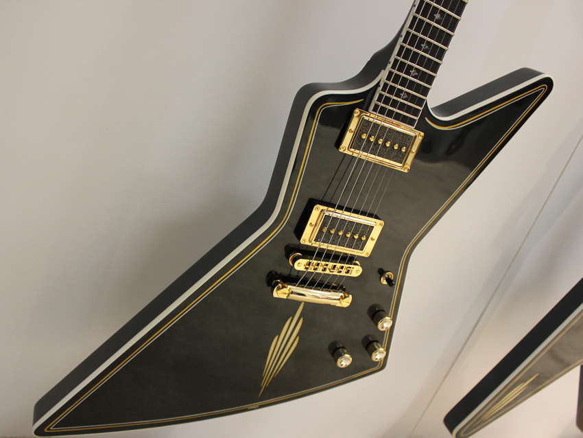 Gibson stand in pictures
