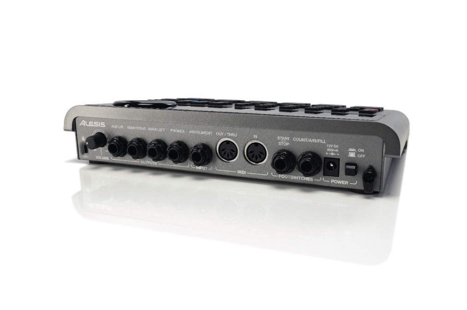 The addition of an instrument input means that the Aux outputs have been combined.