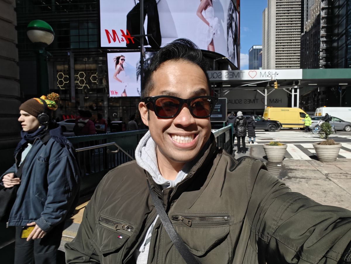 OnePlus 12 selfie.