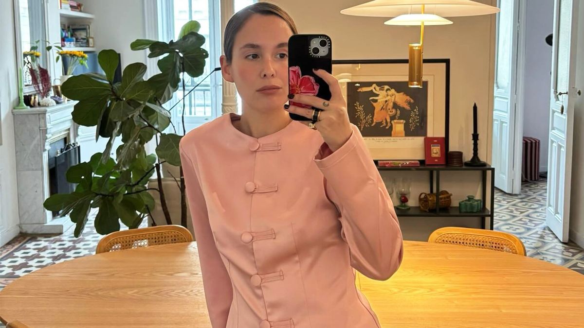 7 Pretty Trends That Will Make Your Jeans Look *Very* 2026