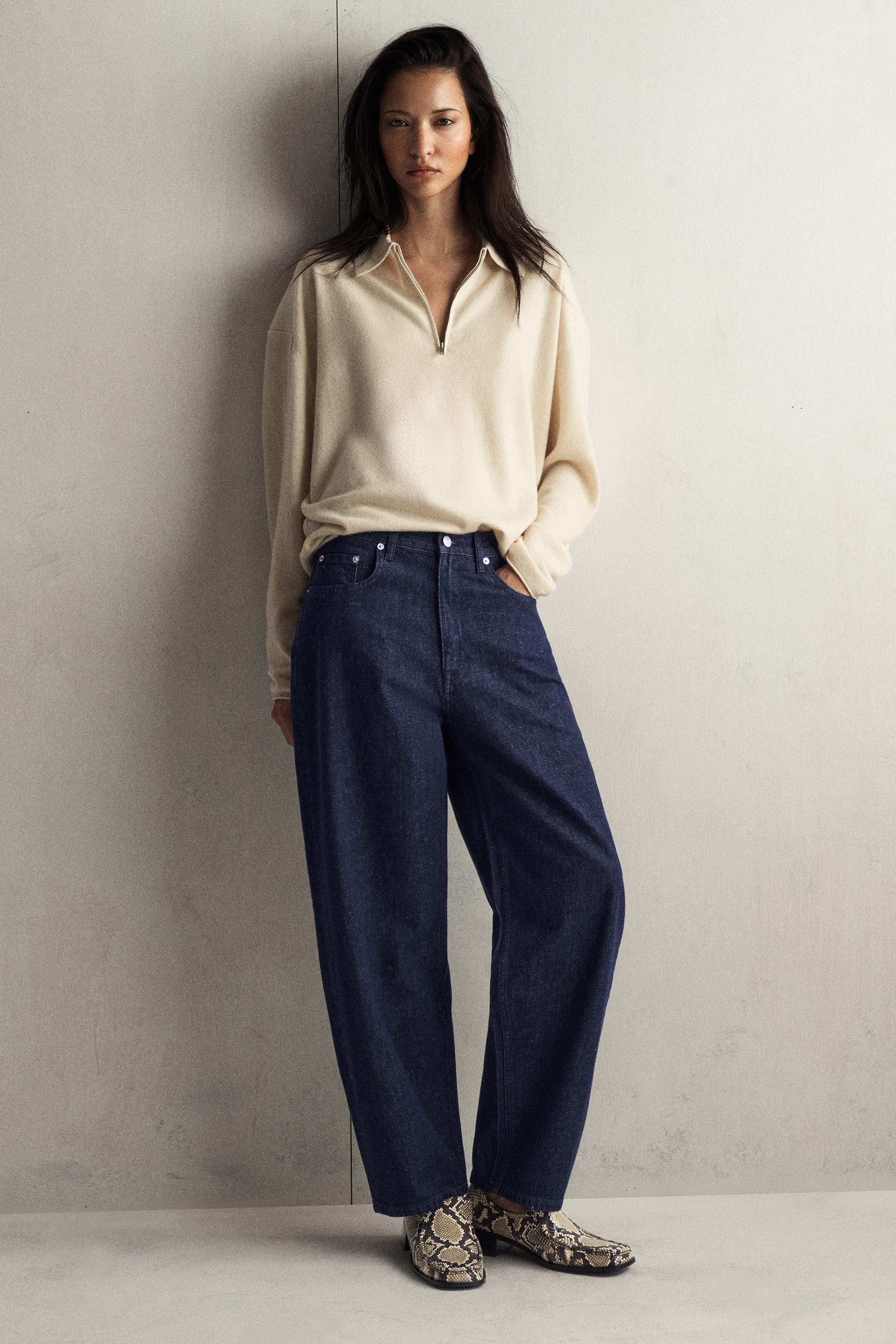Bay Barrel-Leg Jeans