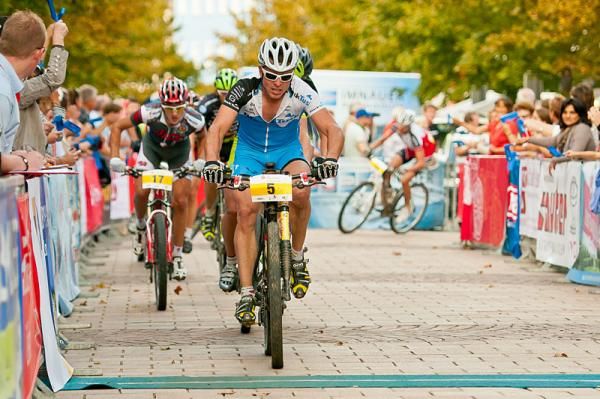 Rene Tann wins the sprint among the chasers