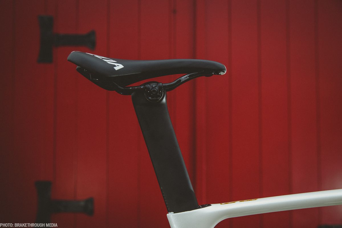 Aerodynamics and stiffness come together in Boonen's saddle