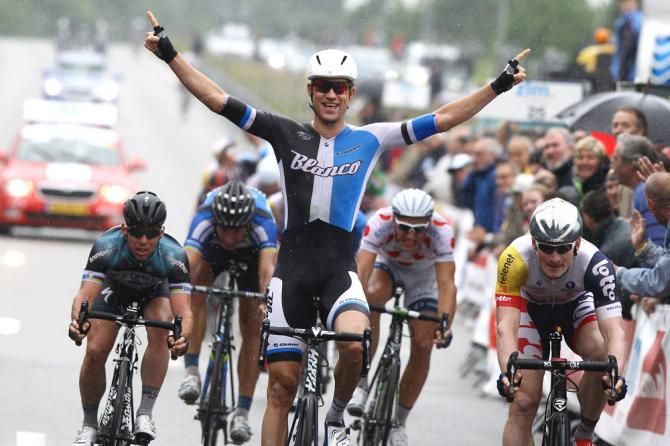 Theo Bos (Blanco) won the first road stage at the Ster ZLM Toer
