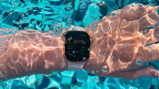 Apple Watch in pool