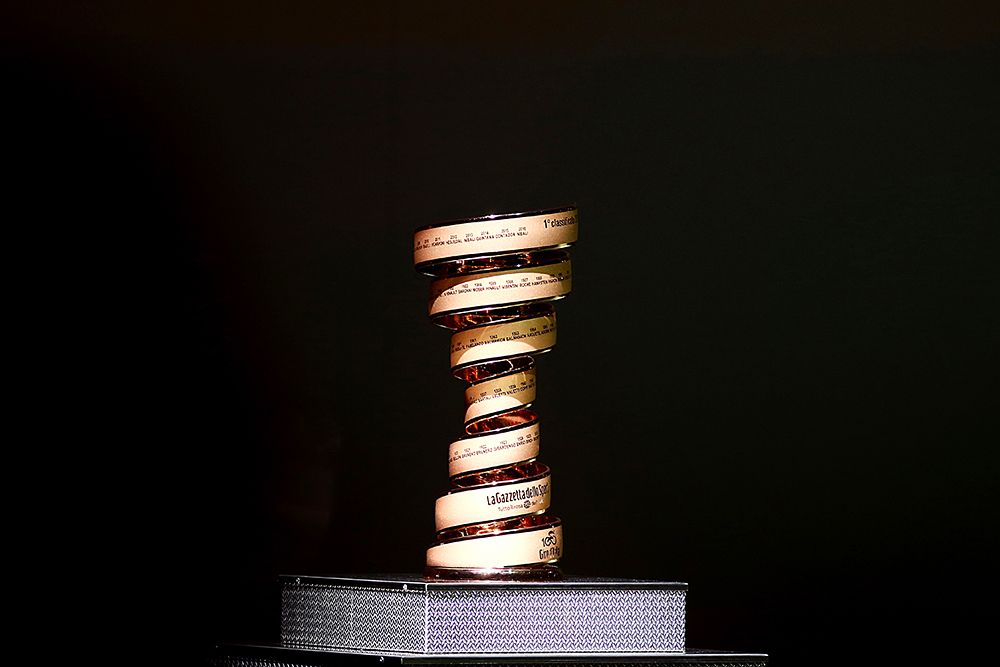 2017 Giro d'Italia presentation - trophy on display