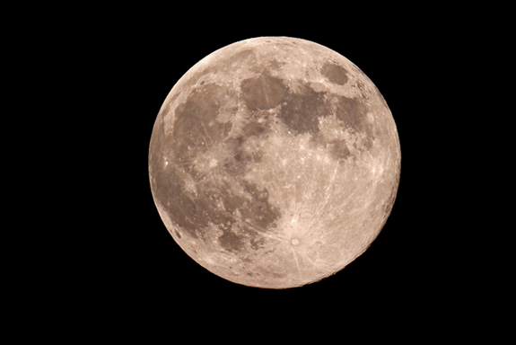 An exact full moon, plus 3 seconds. This is an image of the Aug. 21, 2013, blue moon event. The U.S Naval Observatory predicted the precise moment of the full moon to be at 20:45:00 CDT local time in Jadwin, Missouri. The image was made some 3 seconds later. Notice the completeness of the full lunar disk.