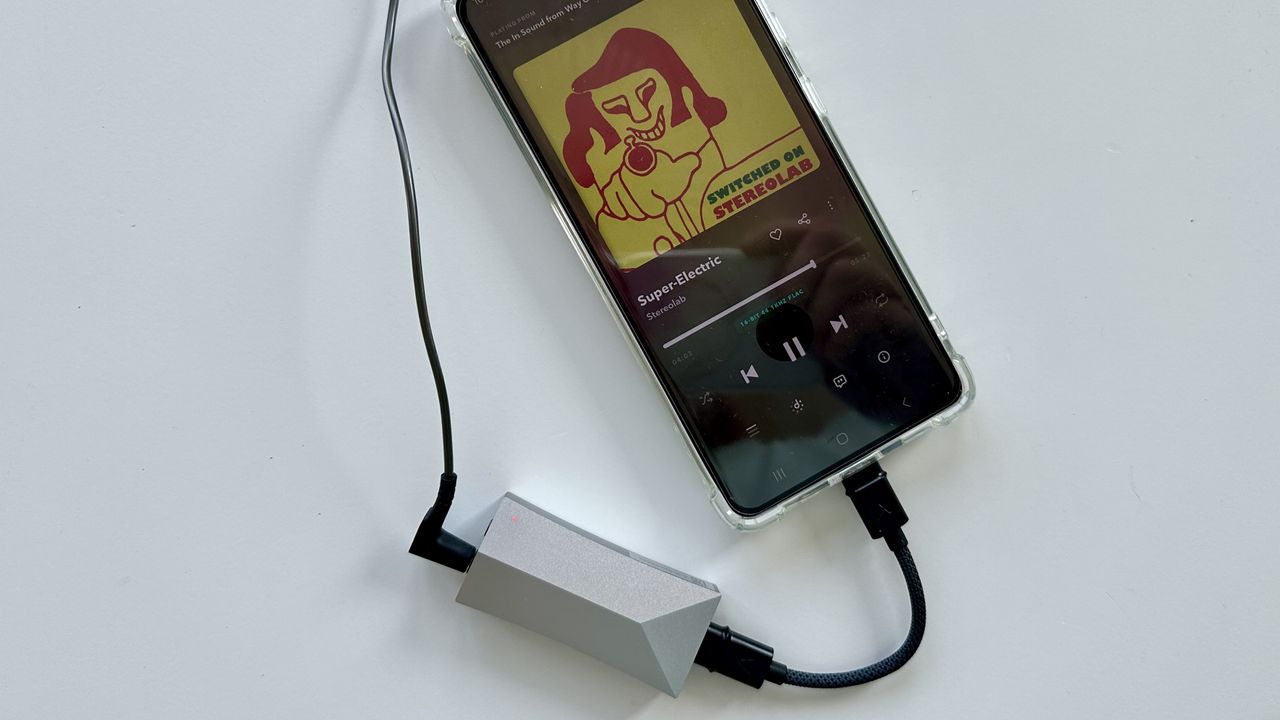 Astell &amp; Kern AK HC4 review