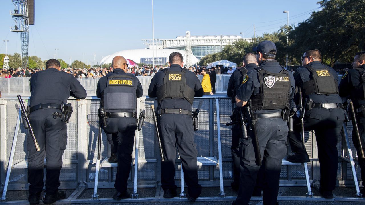 Houston Police Department officers.