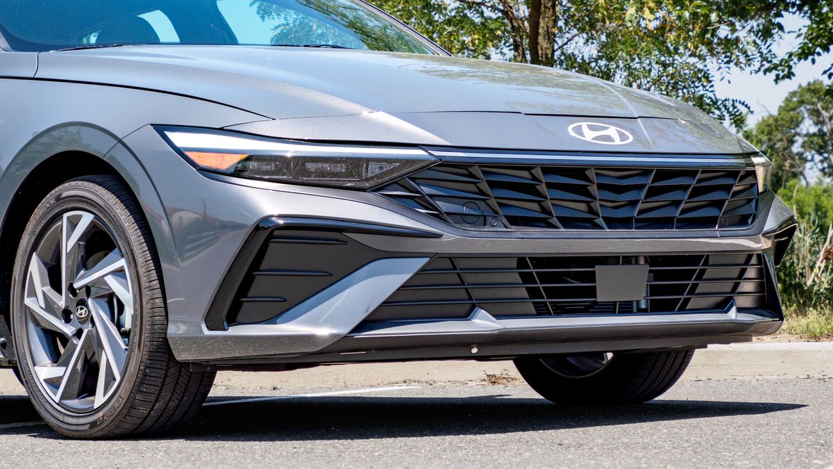 2026 Hyundai Elantra Hybrid review.