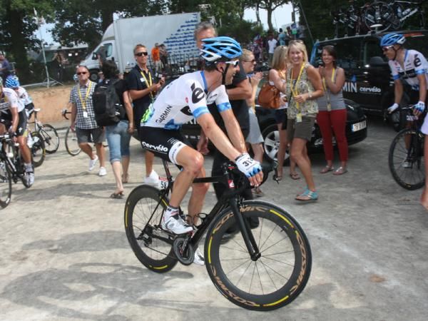 Christian Vande Velde (Garmin-Cerv&eacute;lo) is all smiles after his team wins its second Tour de France stage in a row.