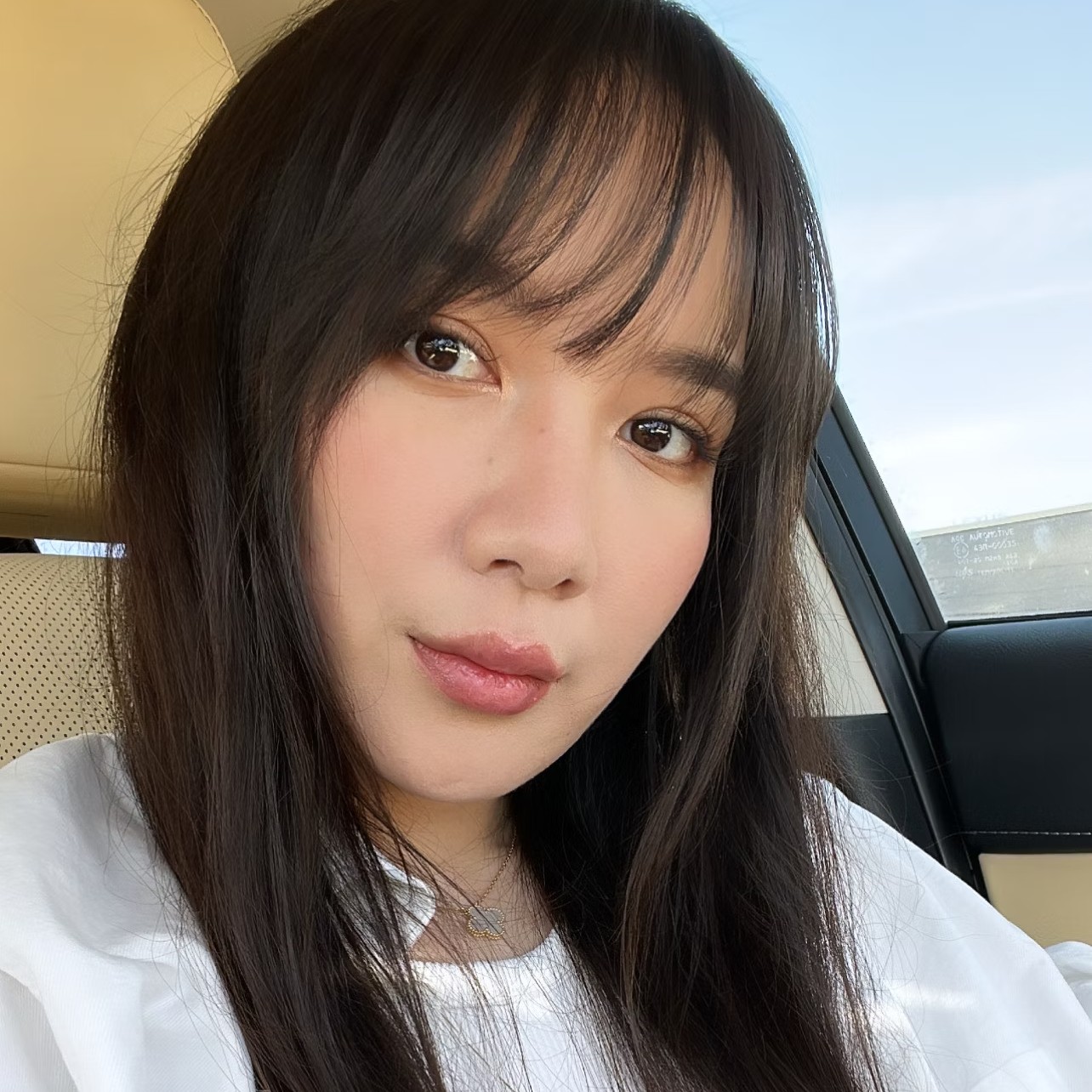 Zola Ganzorigt takes a selfie.