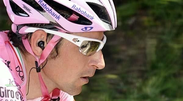 Denis Menchov (Rabobank) looks serious.