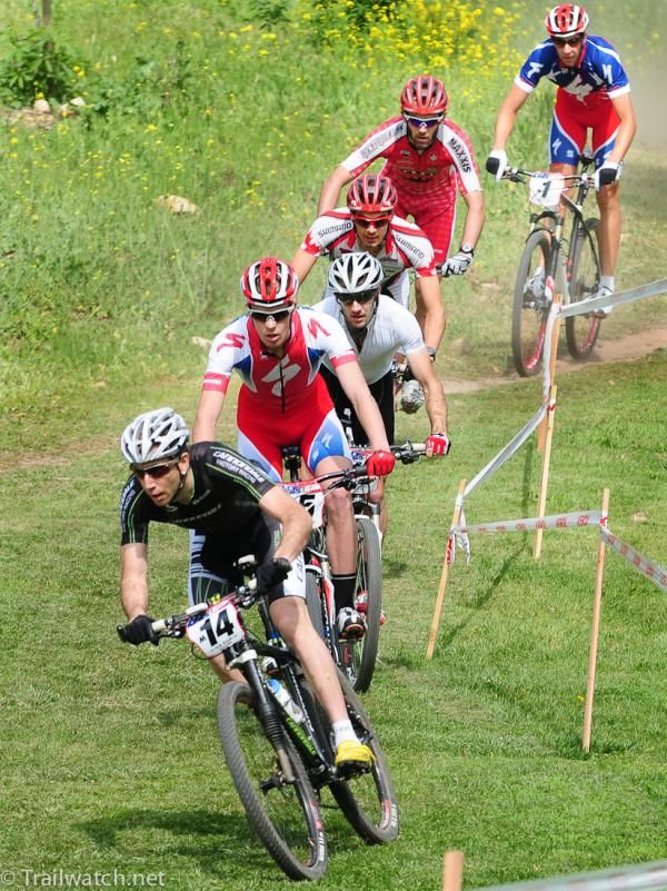 Jeremiah Bishop (Cannondale) leads a star-studded field on lap one despite a poor starting position