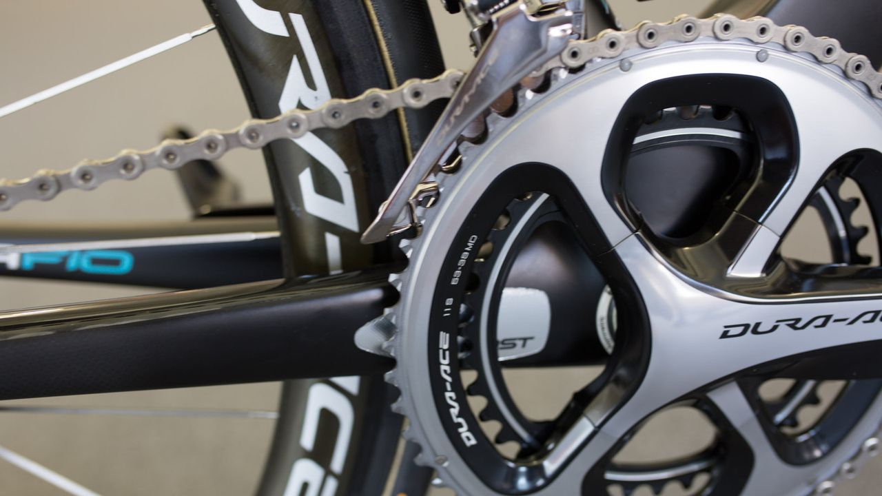 The bike features a 9000 series Dura-Ace crankset