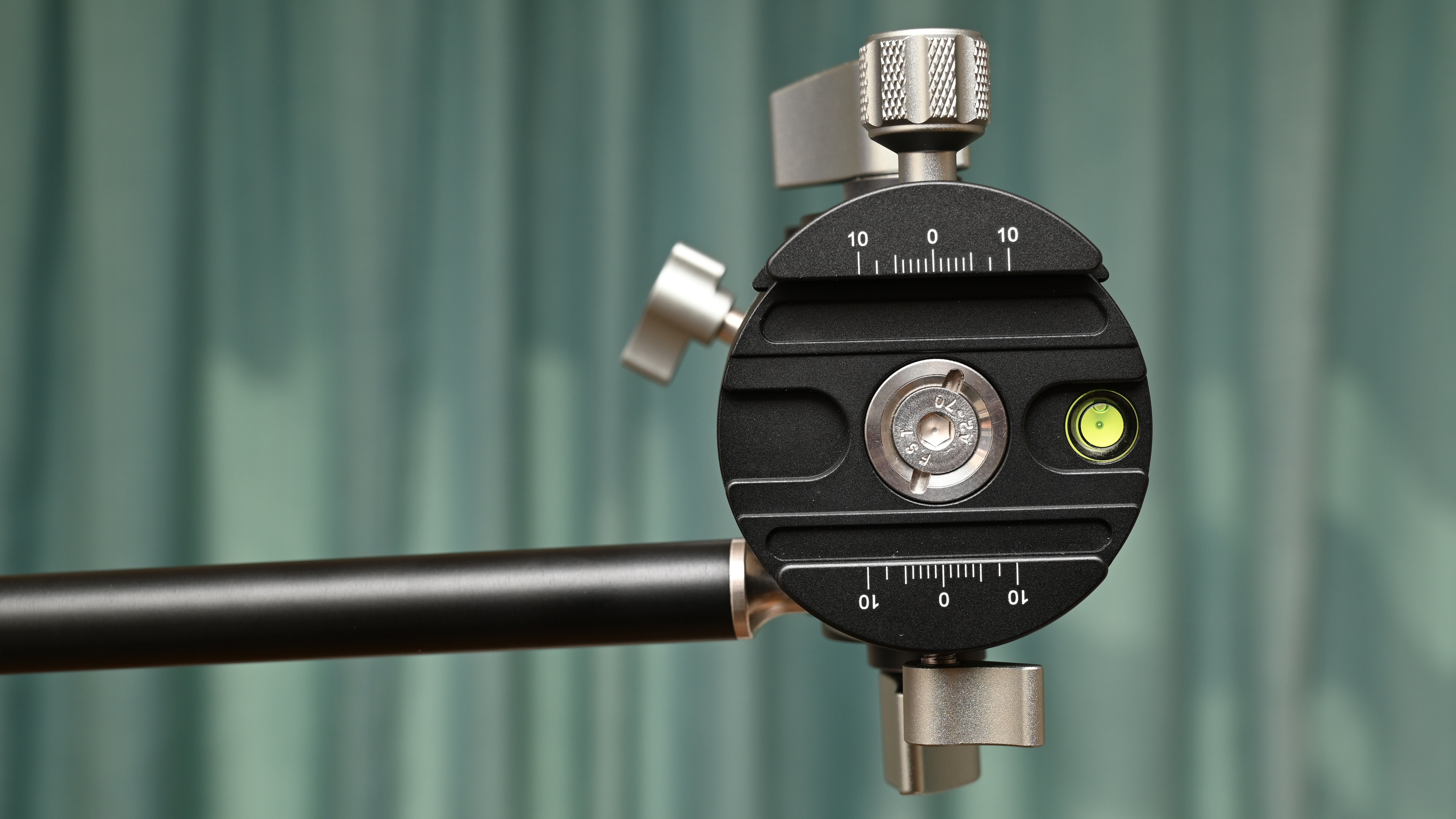 Leofoto VH-30R Two-Way Head