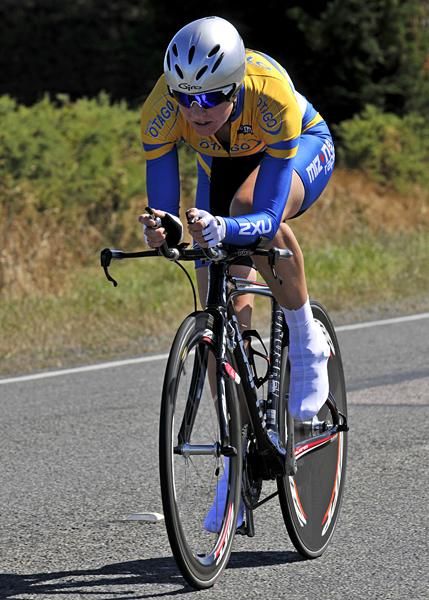 Otago's Alison Shanks put in a fine performance to finish 2nd, 49 seconds behind Holt.