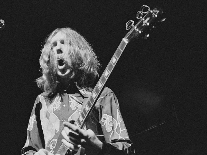 10 Guitarists Who Died Too Young 