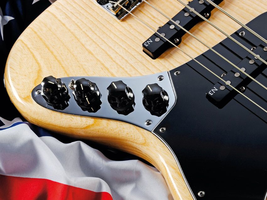 You can get active and passive sounds from one bass, thanks to the mini toggle selector.
