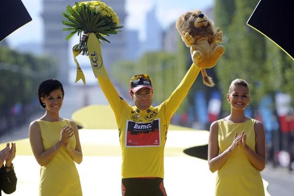 Cadel Evans (BMC) on the podium in Paris