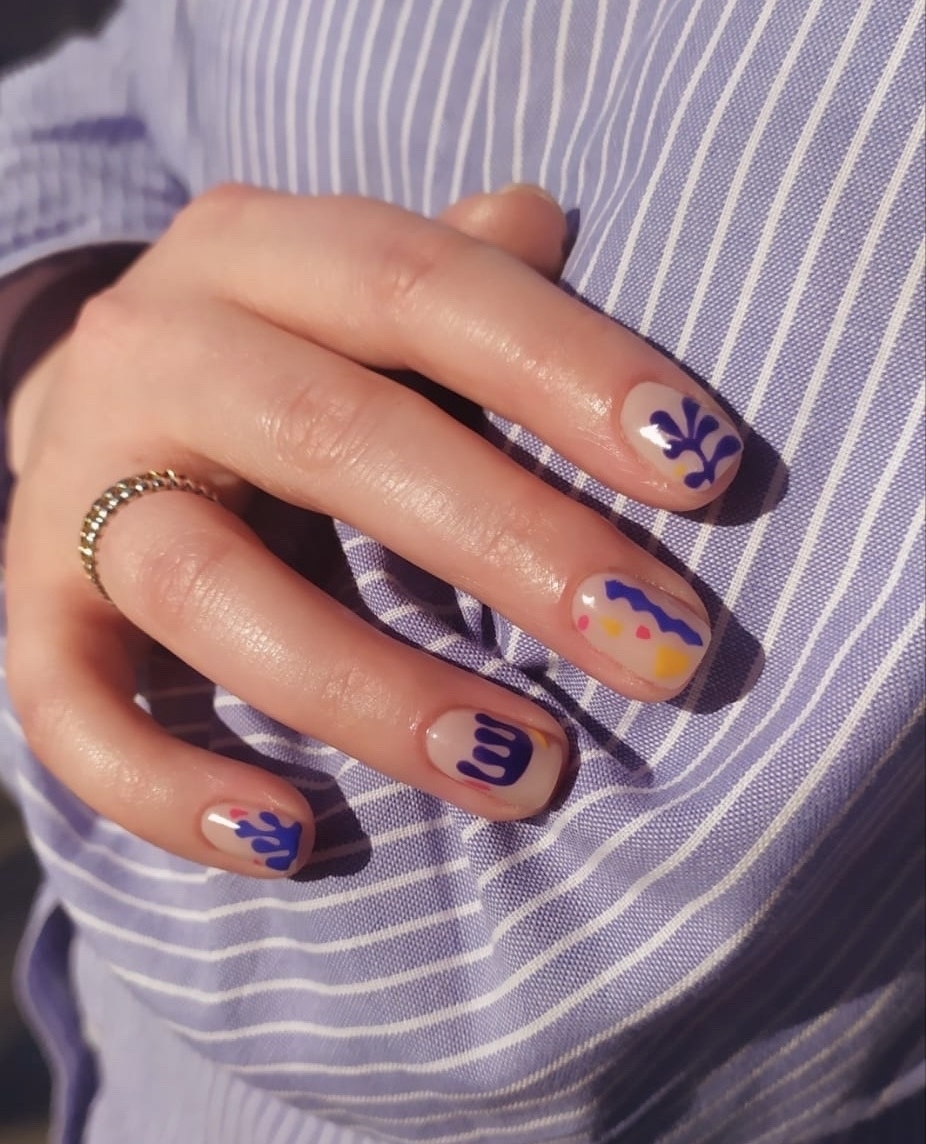 purple floral nail ideas