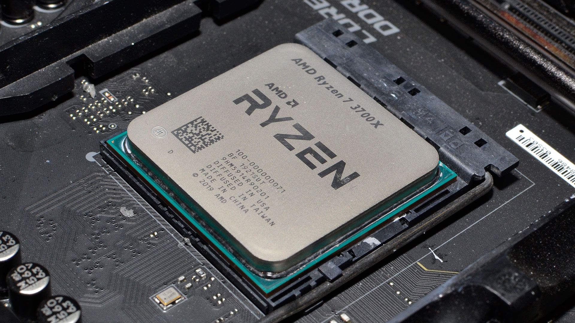 新品未開封 Ryzen7 3700x AMD CPU AMD Ryzen 7 3700X Gaming CPU, 8-Core, 16-Thread, 4.4 GHz AM4