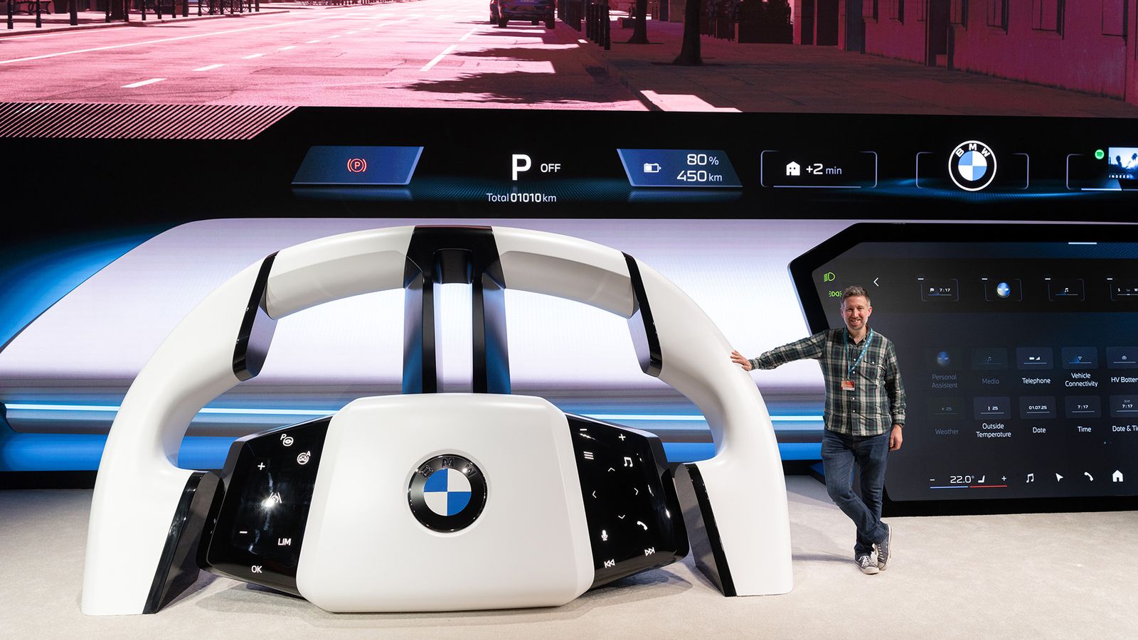 BMW unveils the next-generation iDrive, and it’s wild | T3