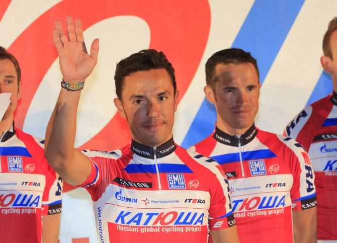 Joaquim Rodriguez (Katusha) salutes the crowds.