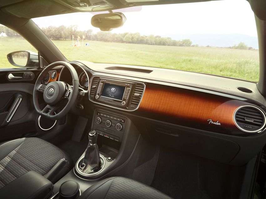 VW Beetle Fender Edition interior