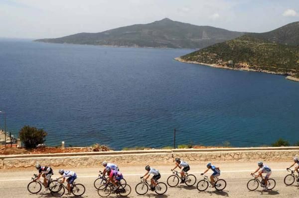 The peloton trundles along southern Turkey's Mediterranean coast.