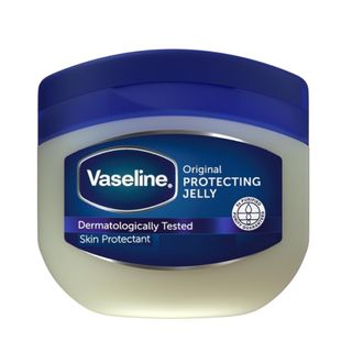 Vaseline Original Petroleum Jelly moisturiser