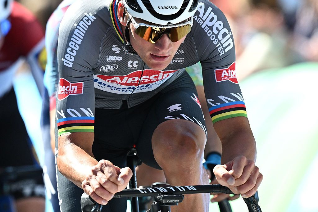 www.cyclingnews.com