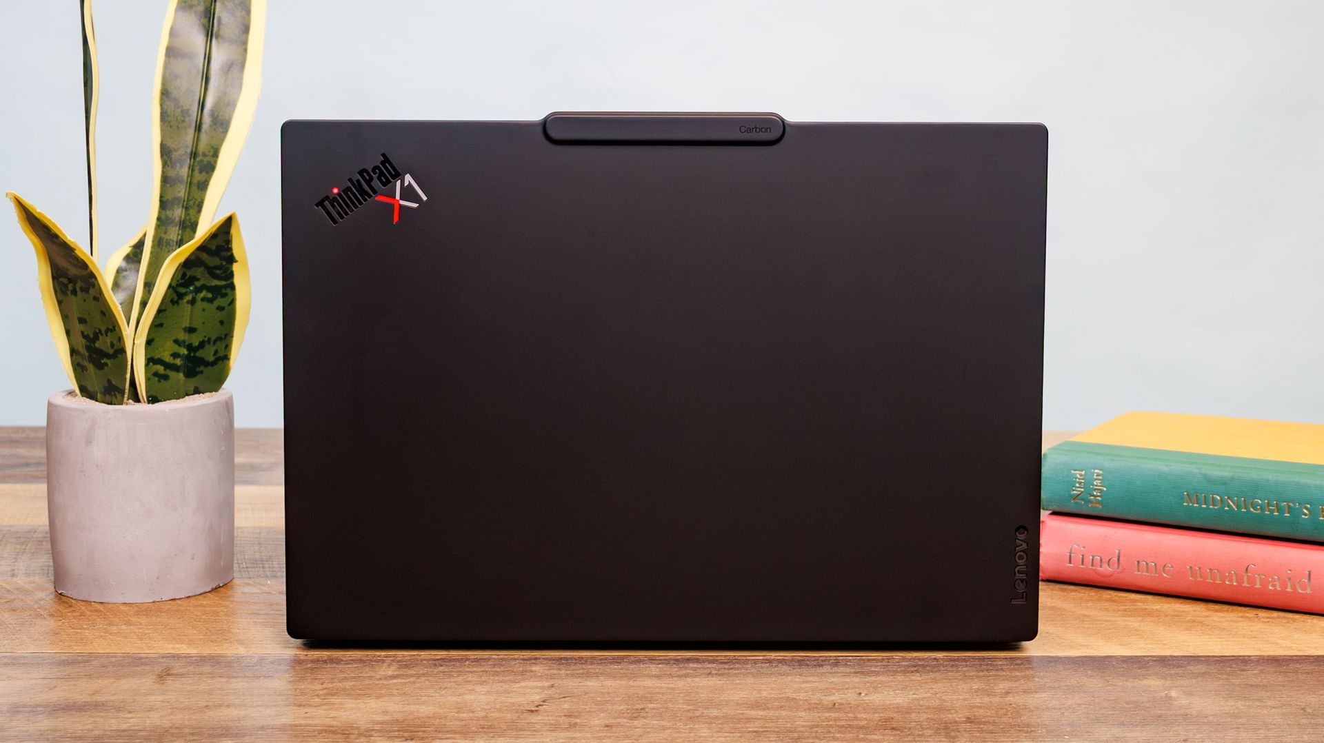 Lenovo ThinkPad X1 Carbon Gen 14 Aura Edition