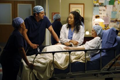 When Ellen Pompeo was pregnant in season 6, the writers figured out a way to hide it 