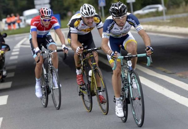 The three riders worked well together and stayed away