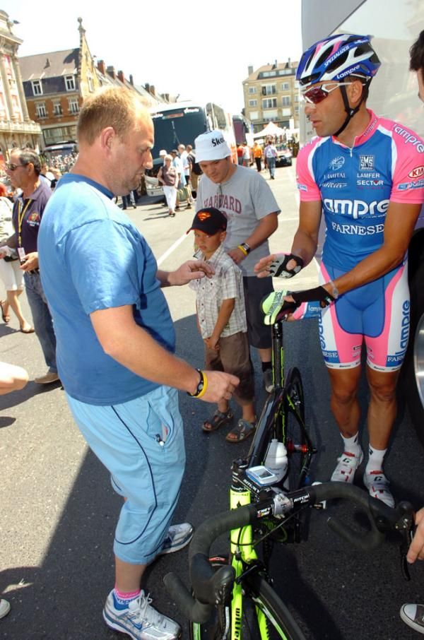 Petacchi also wanted his saddle just right