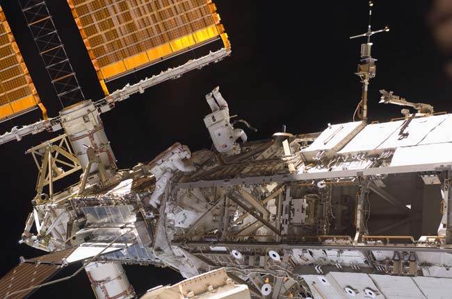 Astronauts Set for Final Spacewalk in Station Repair