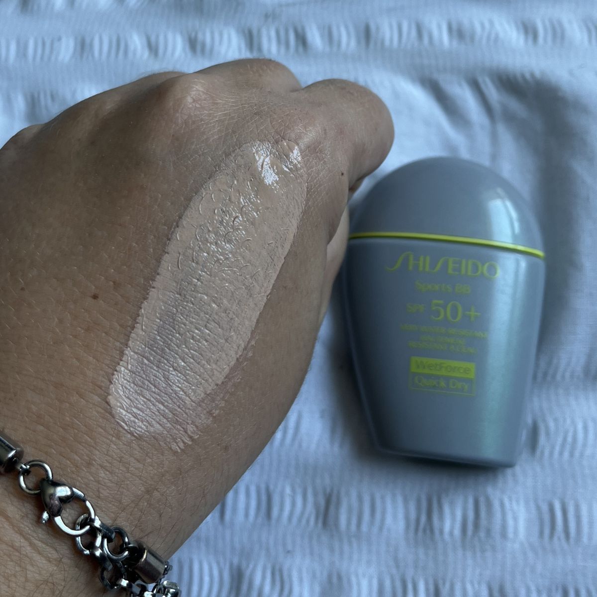 Amelia swatching Shiseido BB