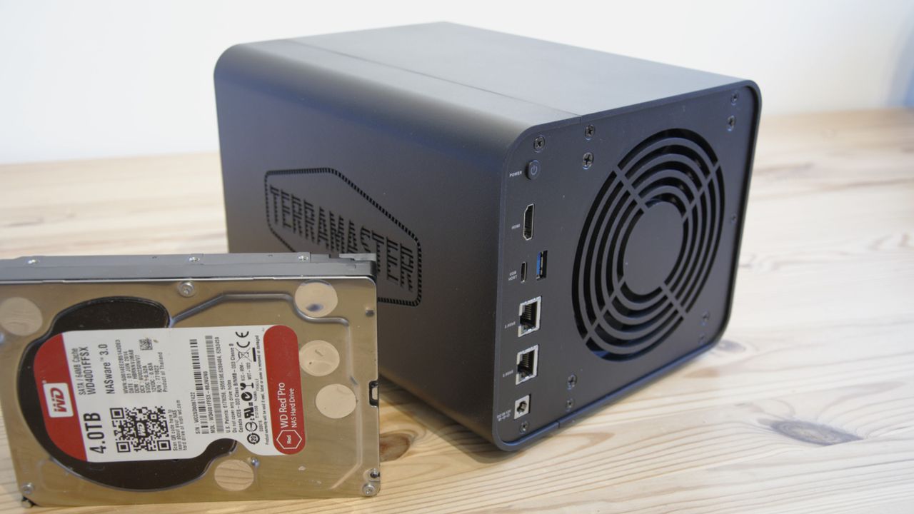 TerraMaster F4-424 Pro