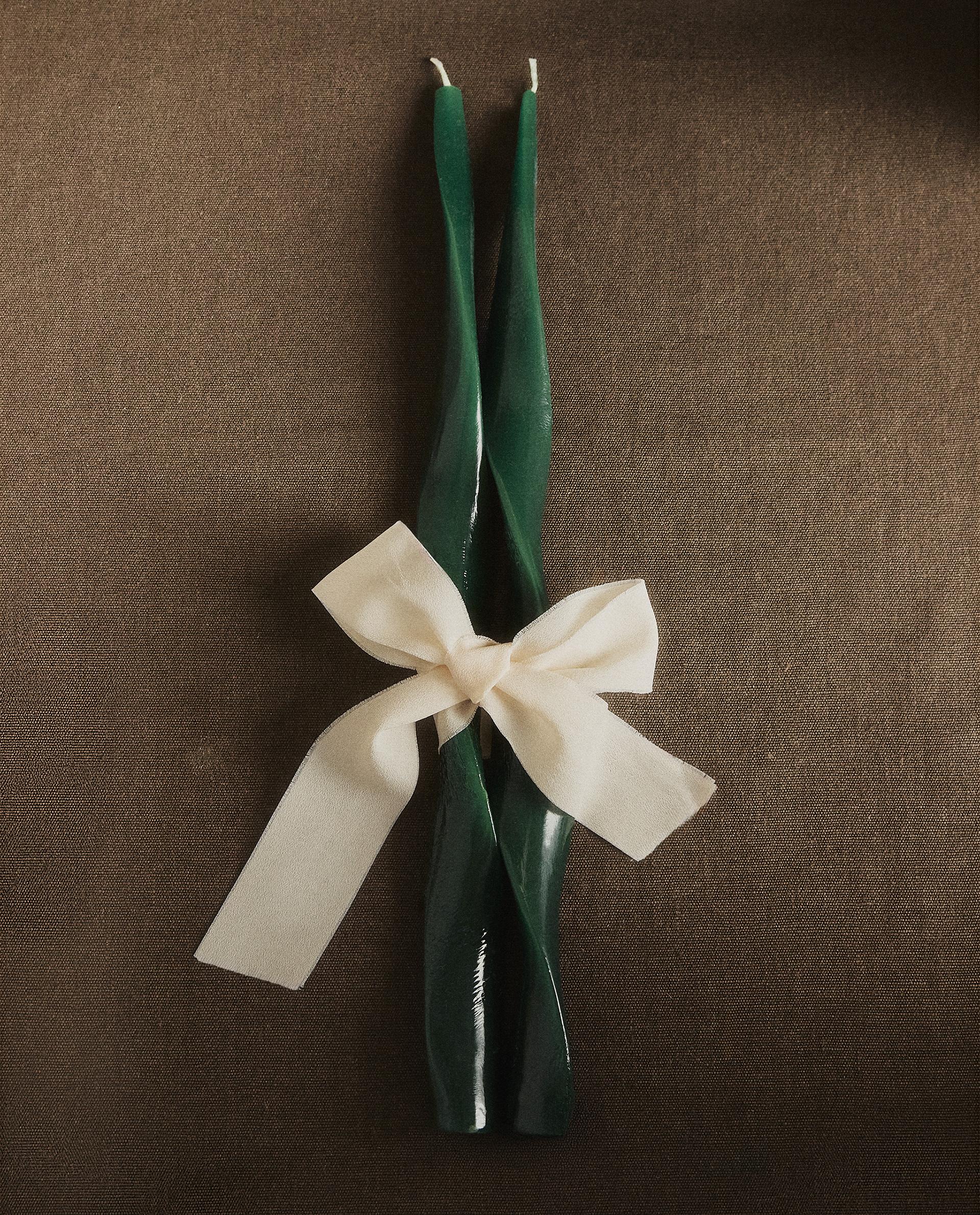 Set of Christmas Spiral Candles (set of 2)