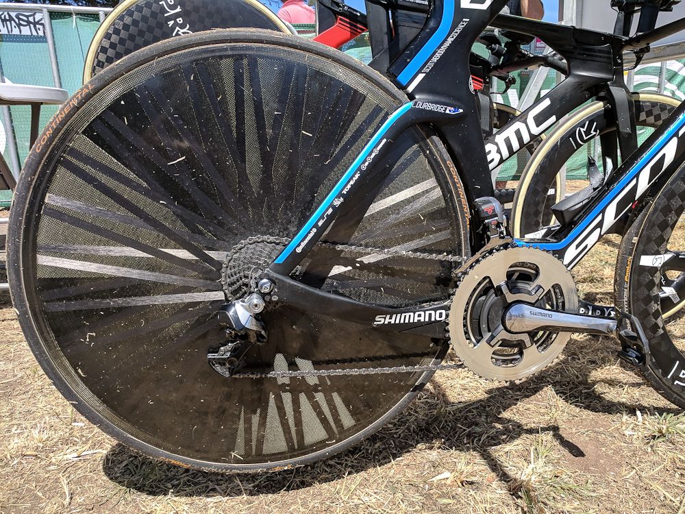 Luke Durbridge opted for a de-stickered Lightweight Autobahn rear wheel