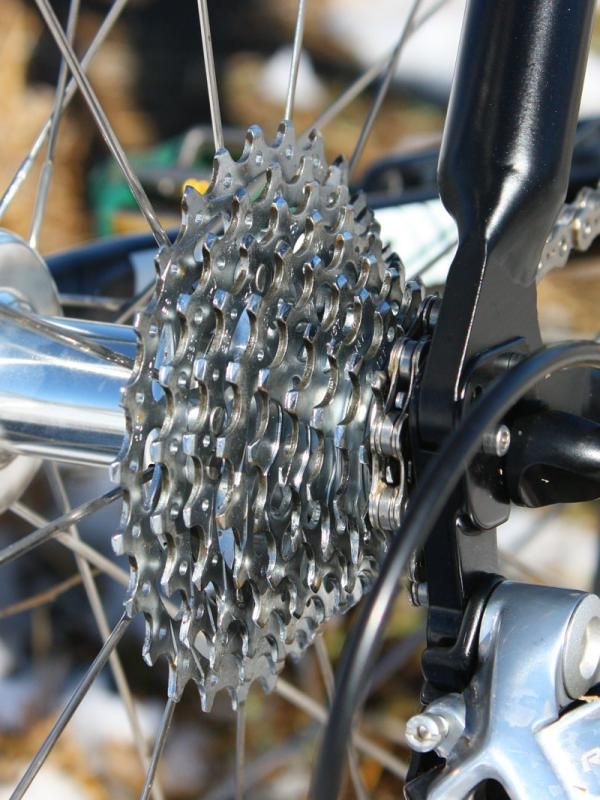Powers' bike is fitted with SRAM's second-tier PG-1070 cassette for better performance in mud.