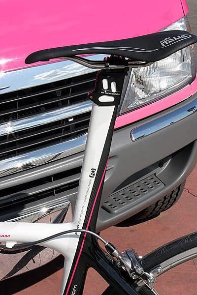 Seat post