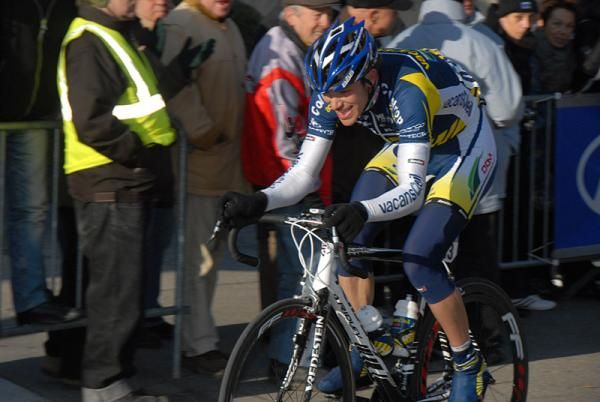 Frederik Veuchelen (Vacansolei l- DCM) makes a solo bid for victory.
