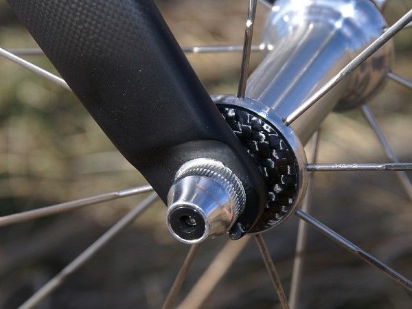 Carbon dropouts are reinforced with metal shields.